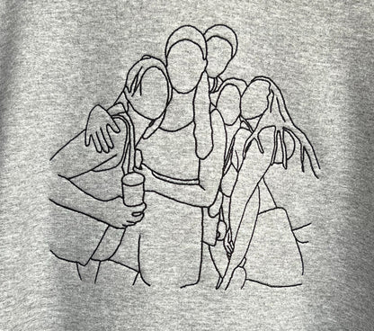 Detail van borduursel met foto op grijze hoodie – Travel Memories Custom